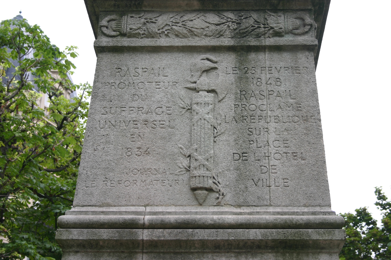 François-Vincent Raspail's mutilated monument, Paris (6).JPG